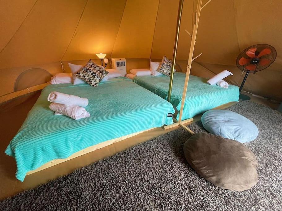 Rembulan Escape Bell Tent 2 Kampung Penarik Extérieur photo